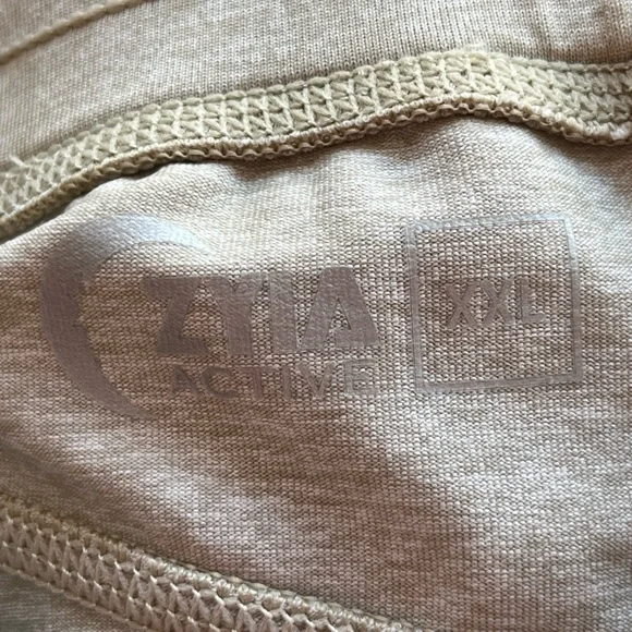 NWOT Zyia XXL Lounge Pants Oatmeal Color, Crop - Picture 3 of 7
